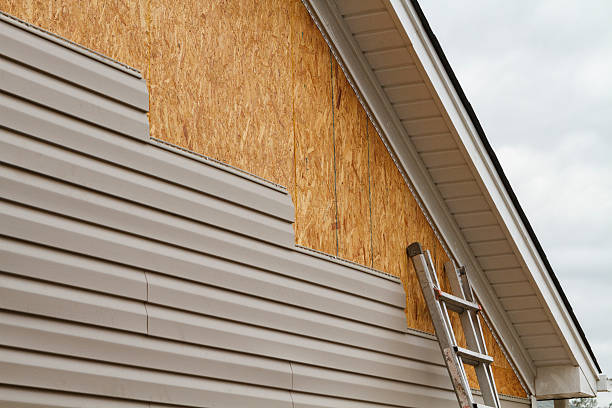 24/7 Emergency Siding Replacement experts in Lake City, PA